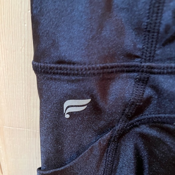 Fabletics shimmer black leggings - Picture 3 of 4